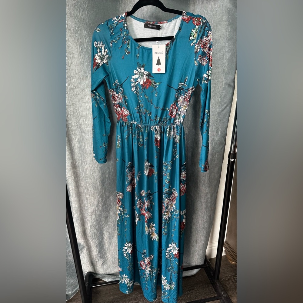 Zesica maxi dress scoop neck turquoise floral size small